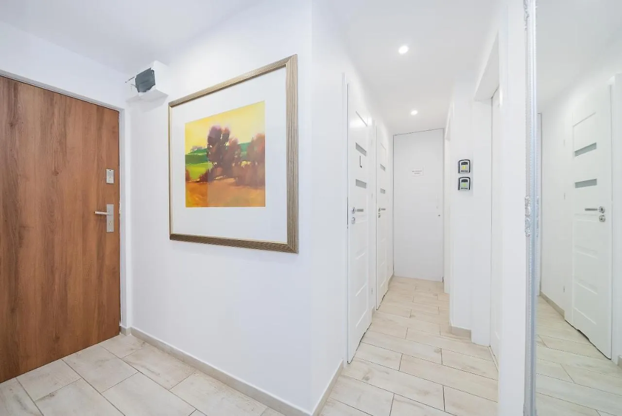 Unit Rooms Warszawa By Metro Rondo Onz Short Rent Idealne Pokoje Na Nocleg W Warszawie 0*, Варшава