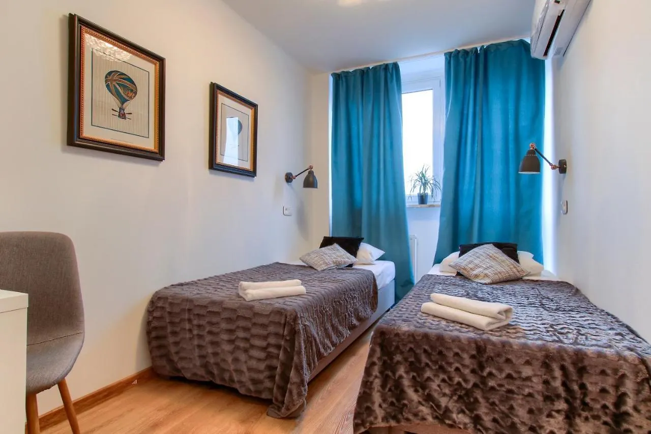 Unit Rooms Warszawa By Metro Rondo Onz Short Rent Idealne Pokoje Na Nocleg W Warszawie Варшава